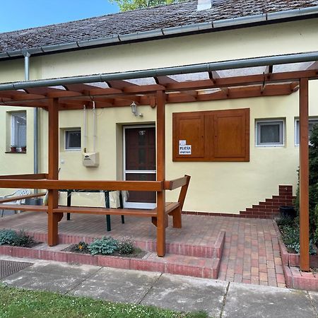 Platan Apartman Marcali Exteriér fotografie